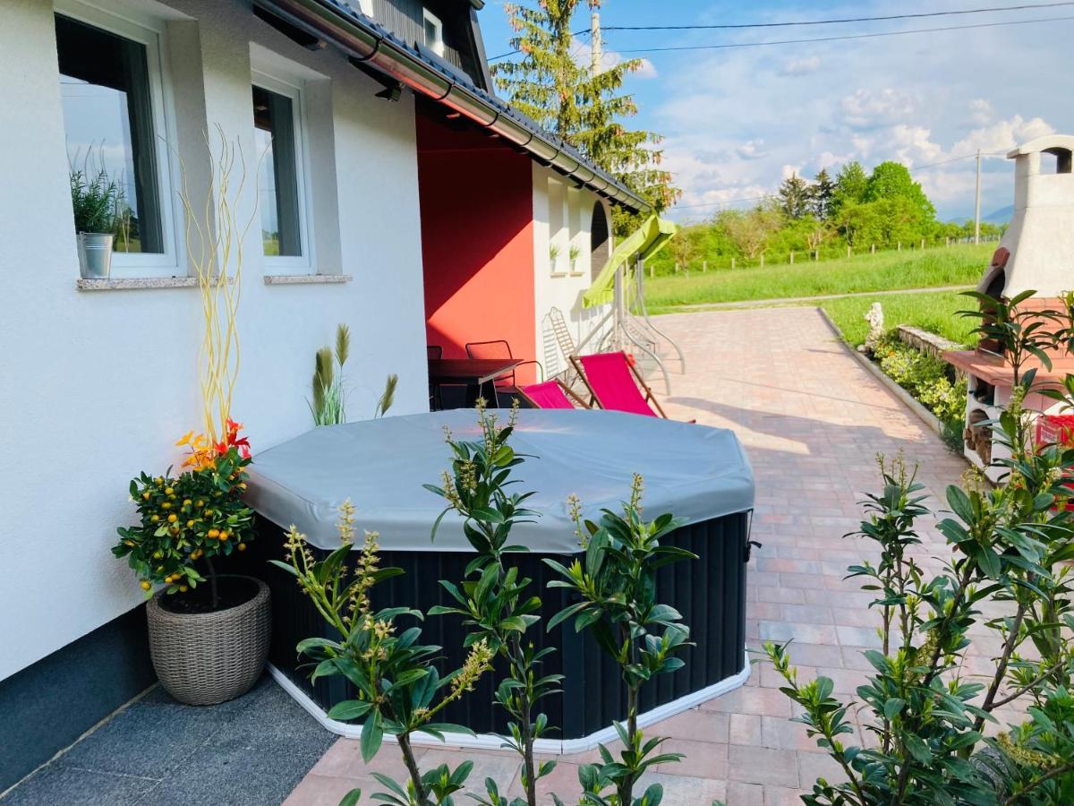 Relax Home Rajna Korenica Exterior foto